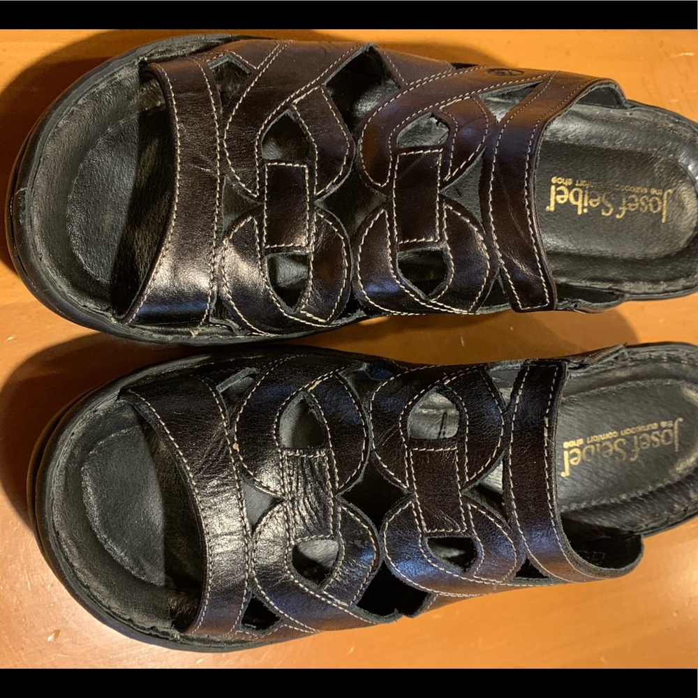 Black sandal. Joseph Seibel. size 39